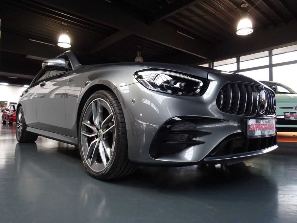 Mercedes-Benz E 53 AMG 2022 г. Серый, пробег 23022 км