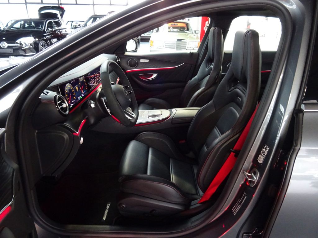 Mercedes-Benz E 53 AMG 2022 г. Серый, пробег 23022 км