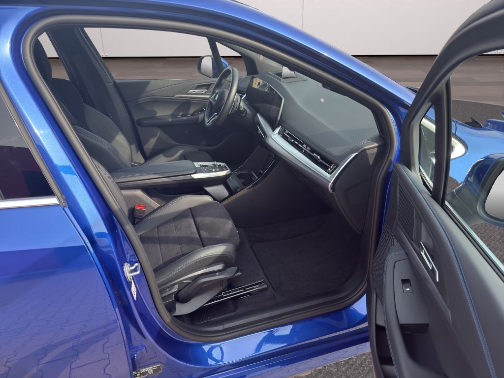 BMW 218 ACTIVE TOURER 2024 г. Синий, пробег 29996 км