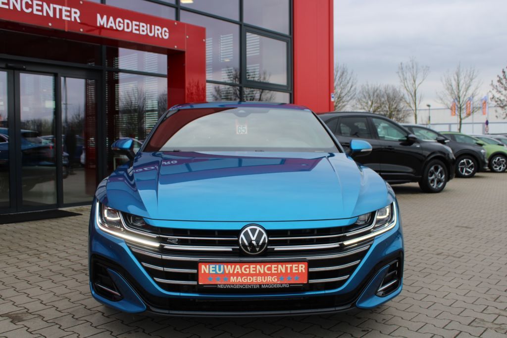 Volkswagen Arteon 2024 г. Синий, пробег 40238 км