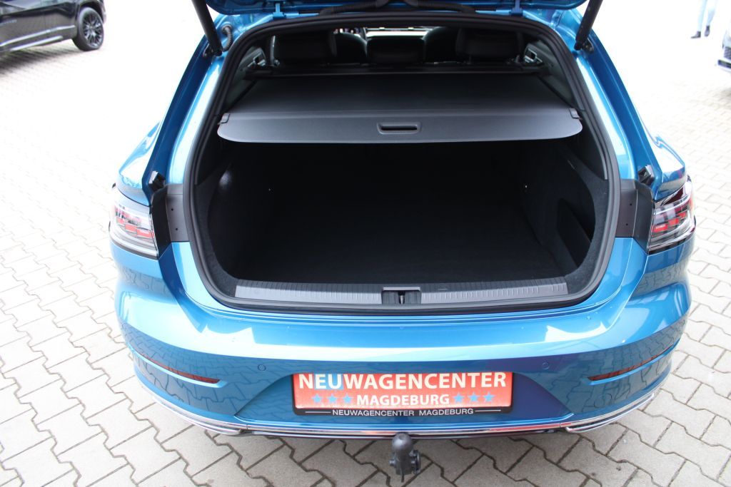 Volkswagen Arteon 2024 г. Синий, пробег 40238 км