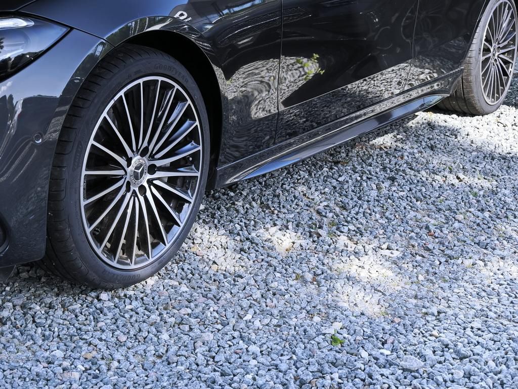 Mercedes-Benz C 220 2025 г. Серый, пробег 12849 км
