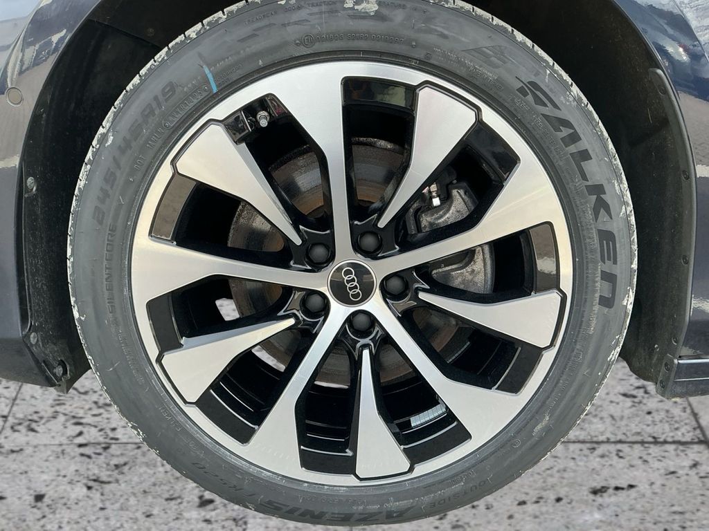 Audi A6 2025 г. Синий, пробег 28206 км