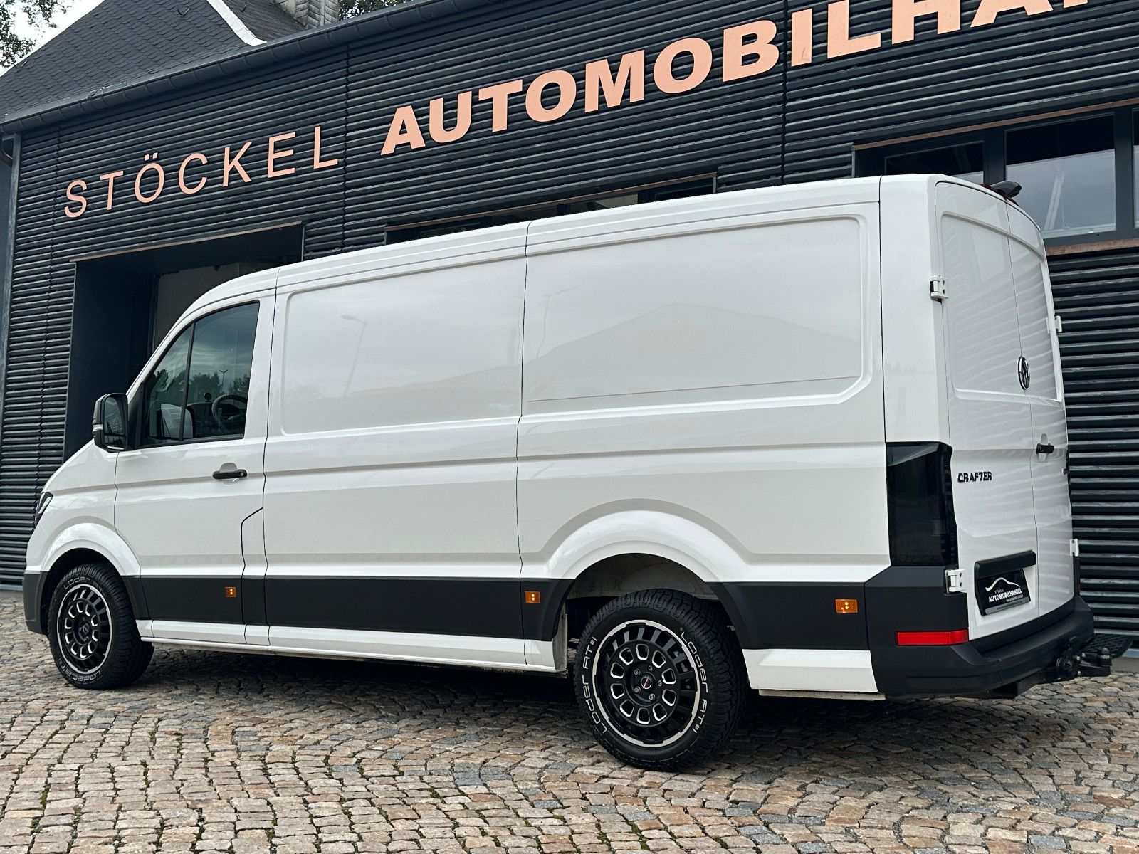 Volkswagen CRAFTER 2024 г. Белый, пробег 46400 км