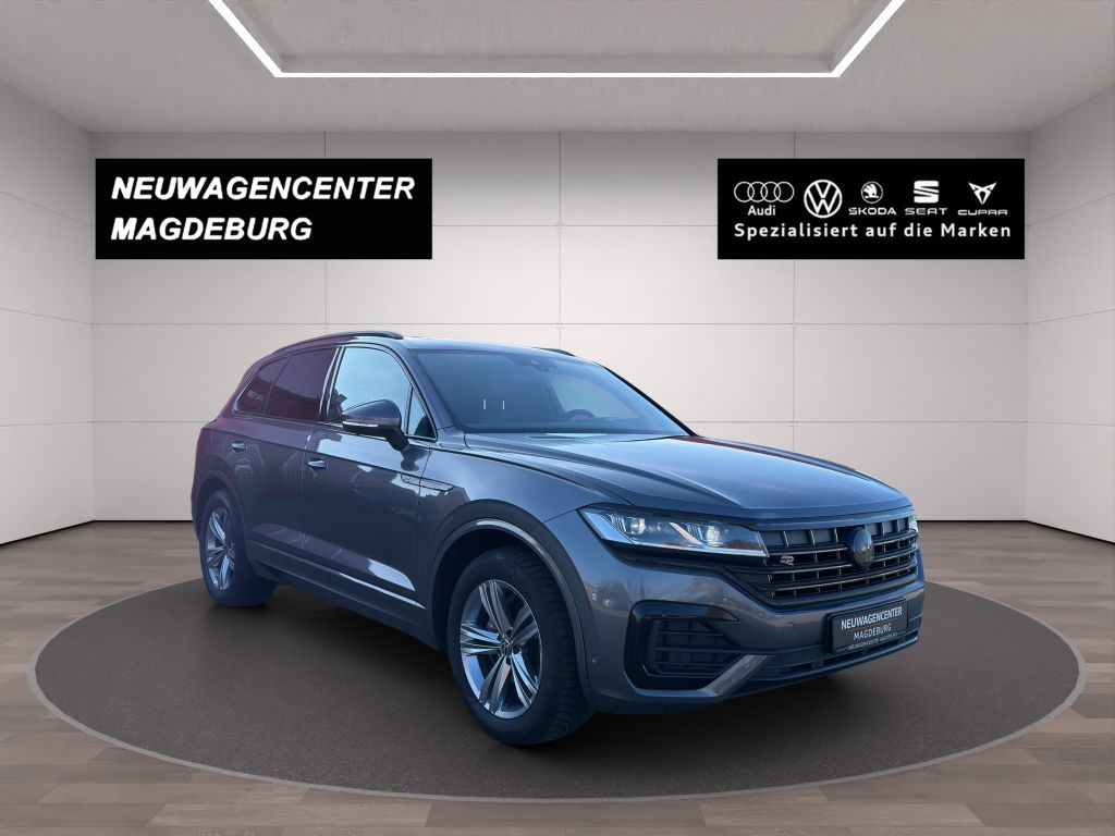 Volkswagen Touareg 2023 г. Серый, пробег 58867 км