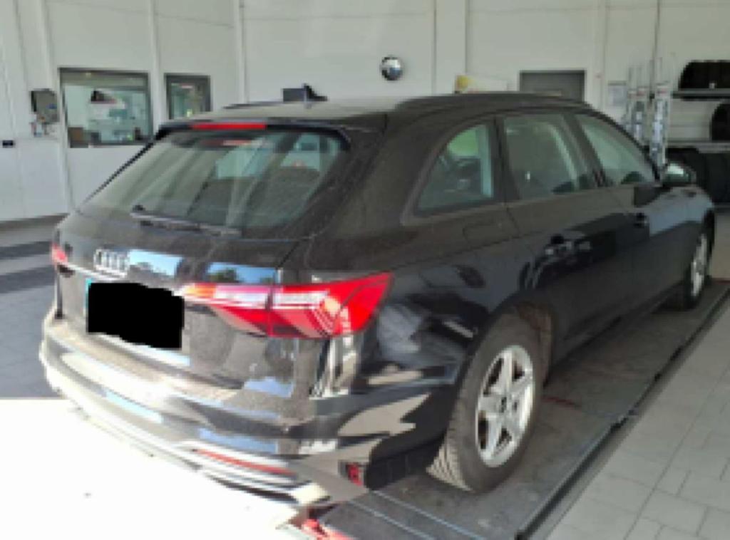 Audi A4 2024 г. Чёрный, пробег 50194 км