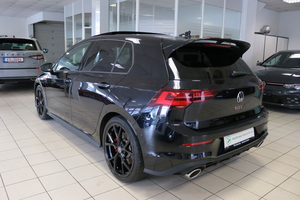 Volkswagen Golf 2022 г. Чёрный, пробег 48447 км