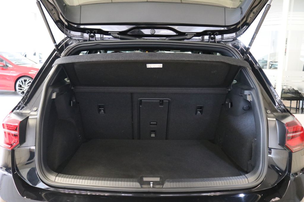 Volkswagen Golf 2022 г. Чёрный, пробег 48447 км