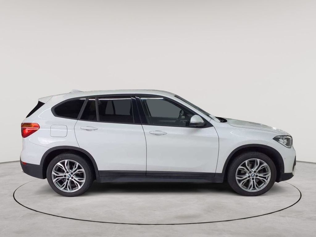 BMW X1 2021 г. Белый, пробег 57220 км