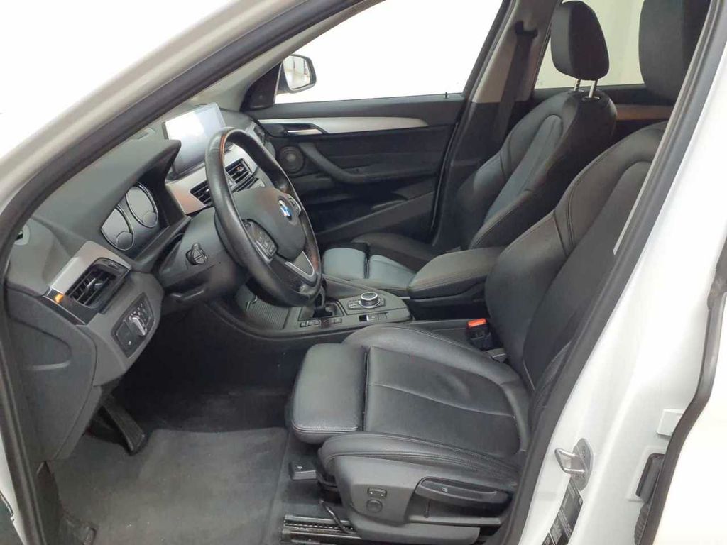 BMW X1 2021 г. Белый, пробег 57220 км