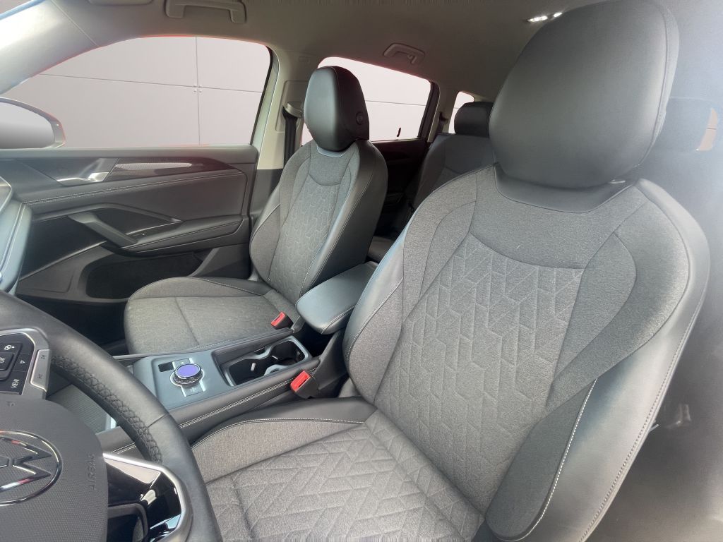 Volkswagen Tayron 2025 г. Серебристый, пробег 12183 км