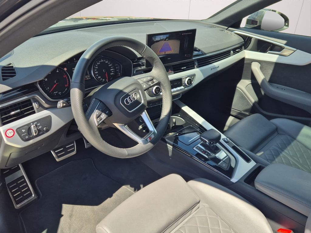 Audi A4 2024 г. Синий, пробег 38875 км