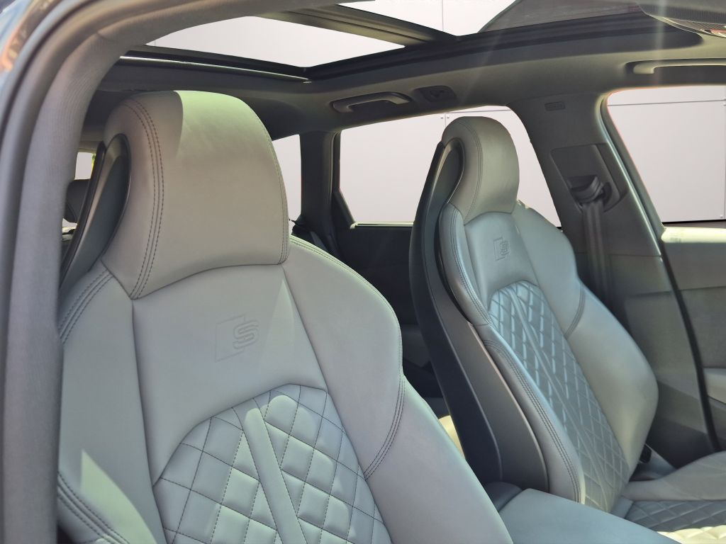 Audi A4 2024 г. Синий, пробег 38875 км