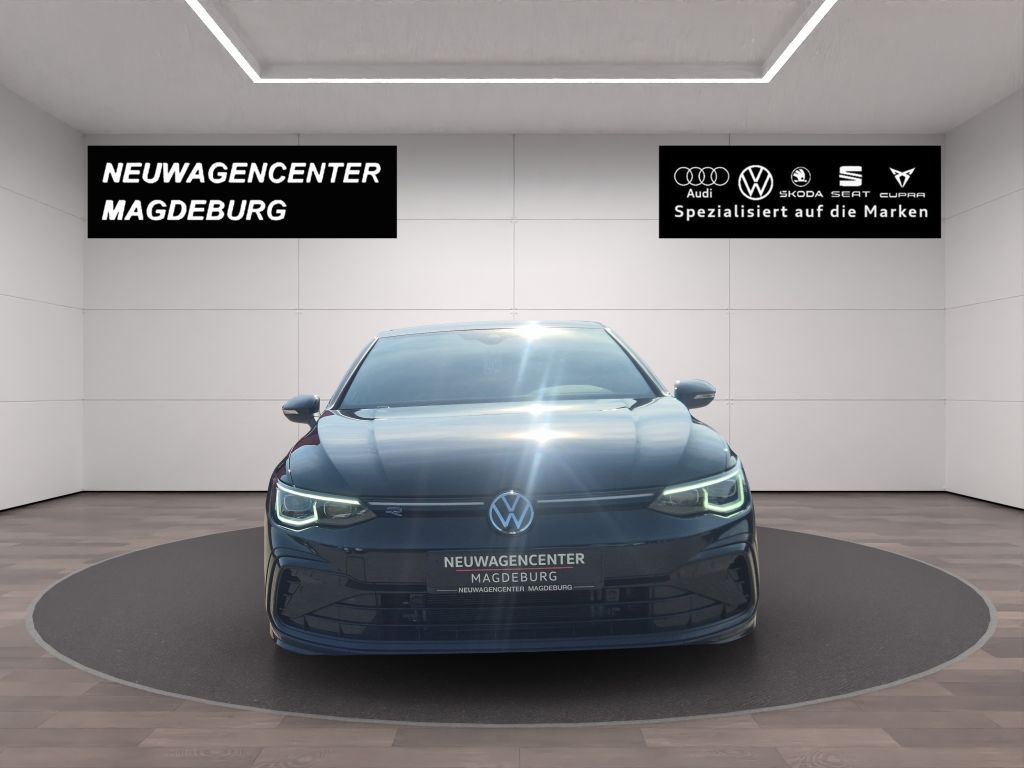 Volkswagen Golf 2024 г. Синий, пробег 22449 км