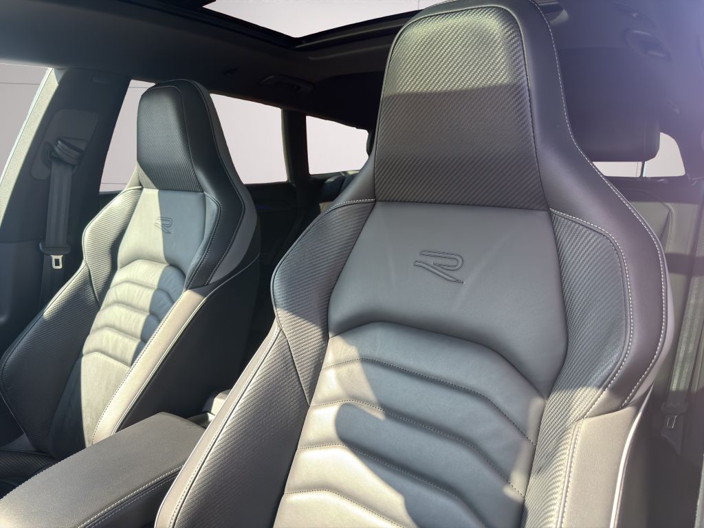Volkswagen Arteon 2024 г. Белый, пробег 27346 км