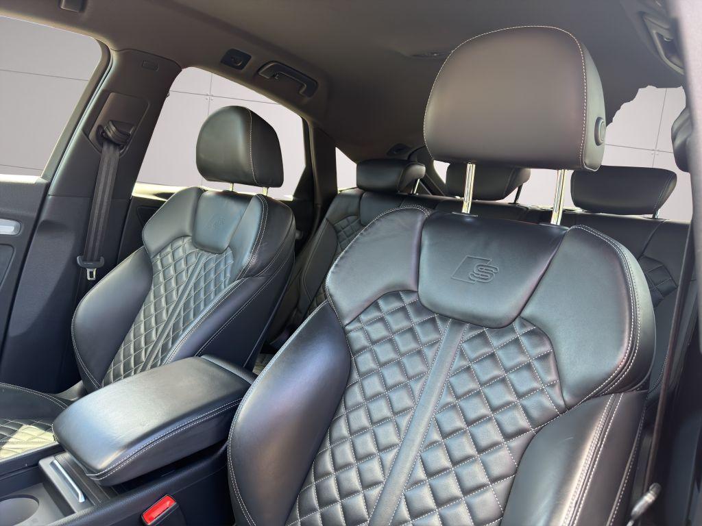 Audi Q5 2022 г. Серый, пробег 51533 км