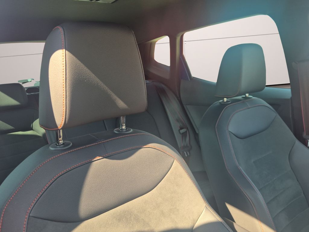 SEAT Arona 2024 г. Синий, пробег 57290 км