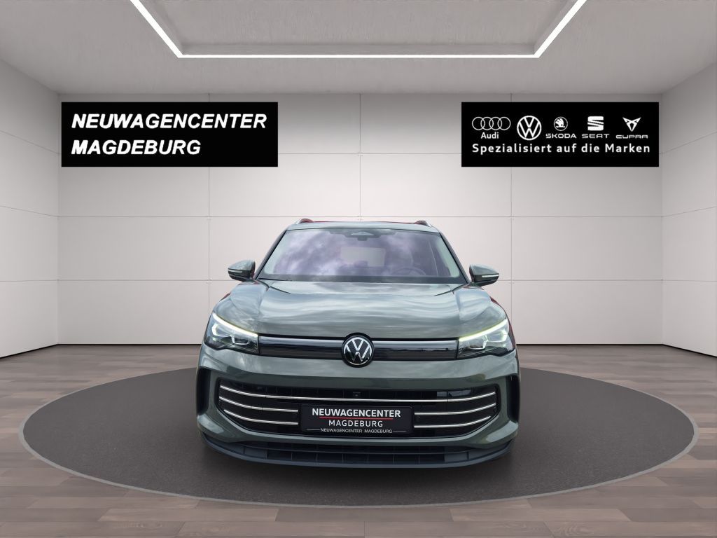 Volkswagen Tiguan 2024 г. Серый, пробег 39431 км