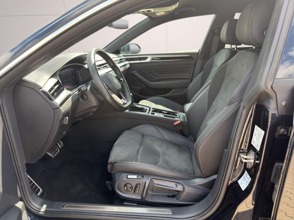 Volkswagen Arteon 2023 г. Белый, пробег 53604 км