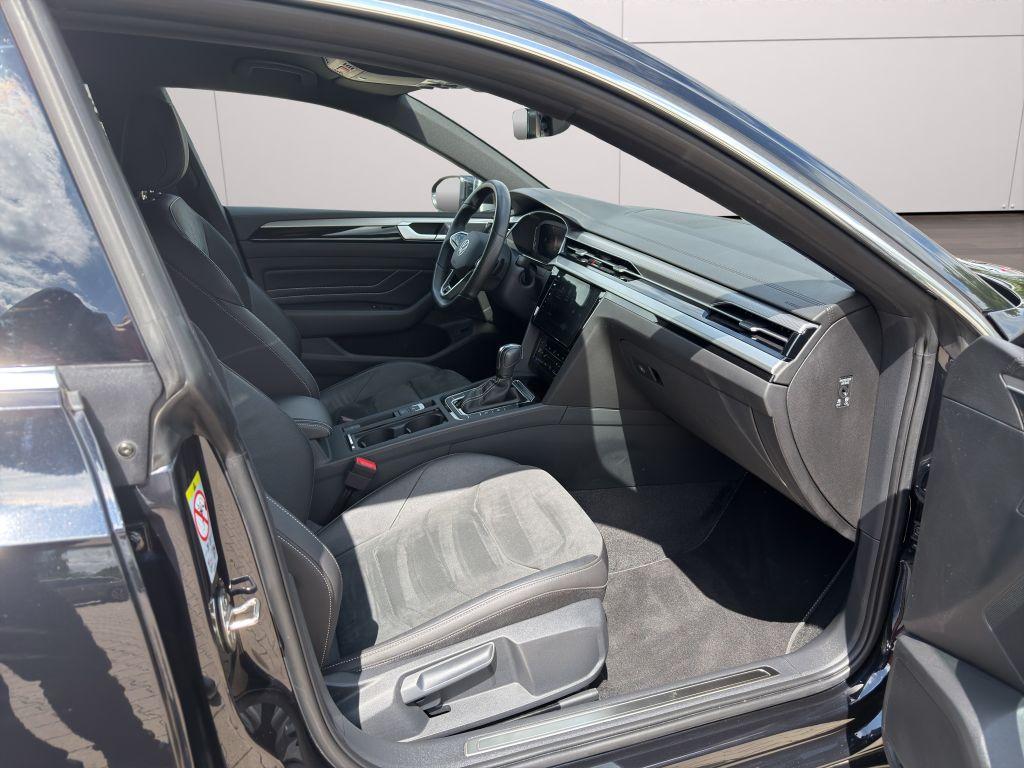 Volkswagen Arteon 2023 г. Белый, пробег 53604 км