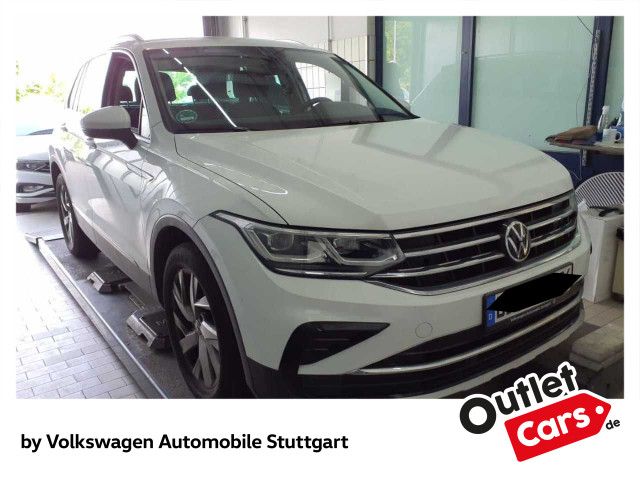 Volkswagen Tiguan 2023 г. Белый, пробег 42933 км