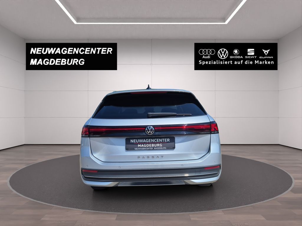 Volkswagen PASSAT VARIANT 2024 г. Серебристый, пробег 53436 км