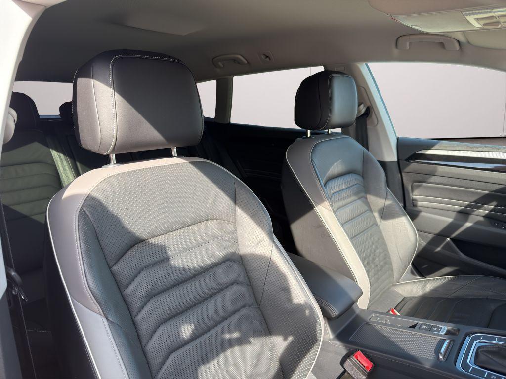 Volkswagen Arteon 2023 г. Белый, пробег 25598 км