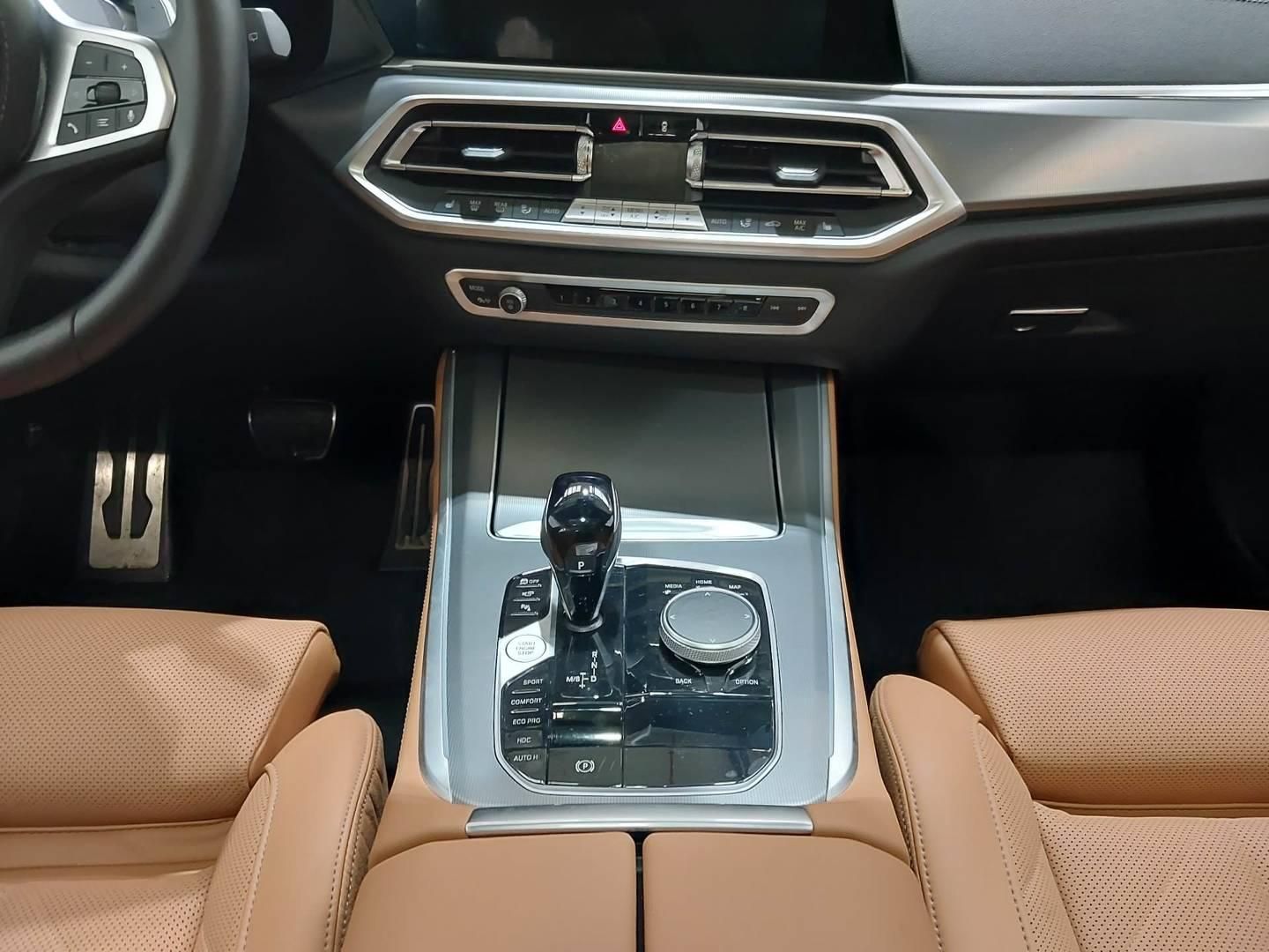 BMW X5 2023 г. Чёрный, пробег 42700 км