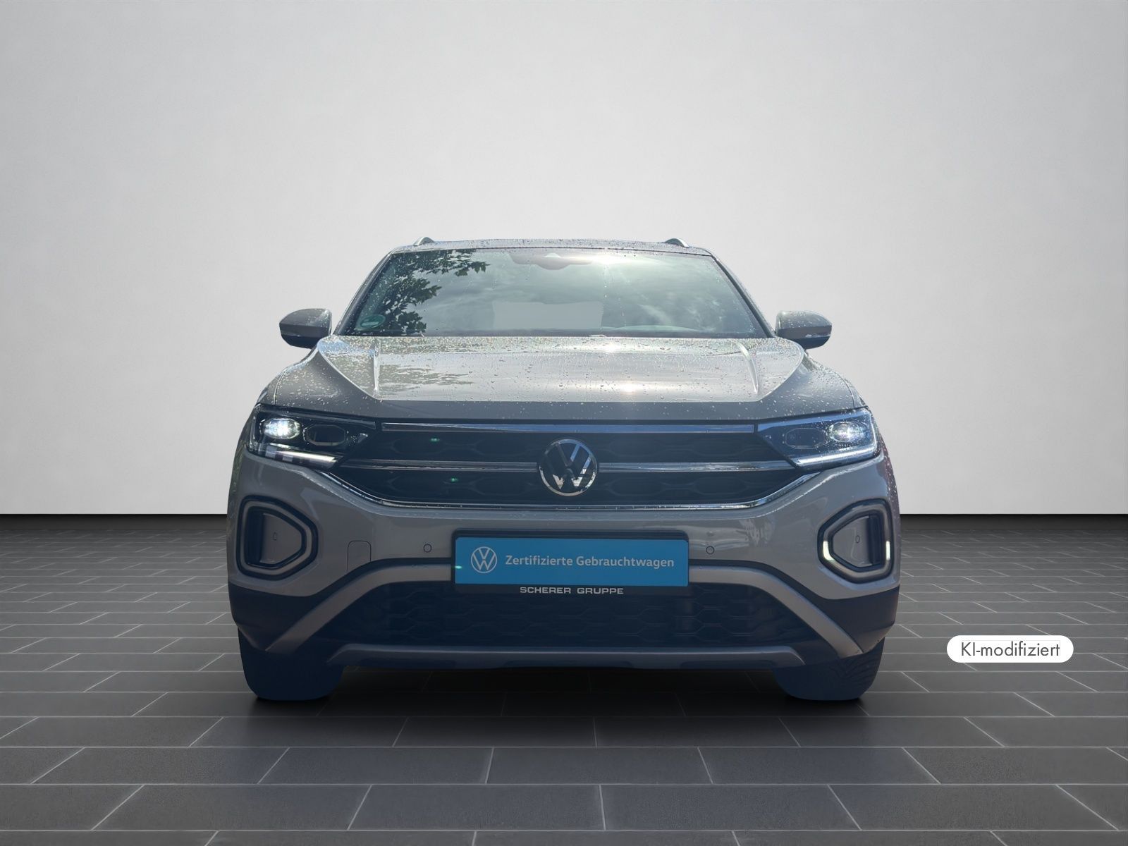Volkswagen T-Roc 2022 г. Серый, пробег 42900 км
