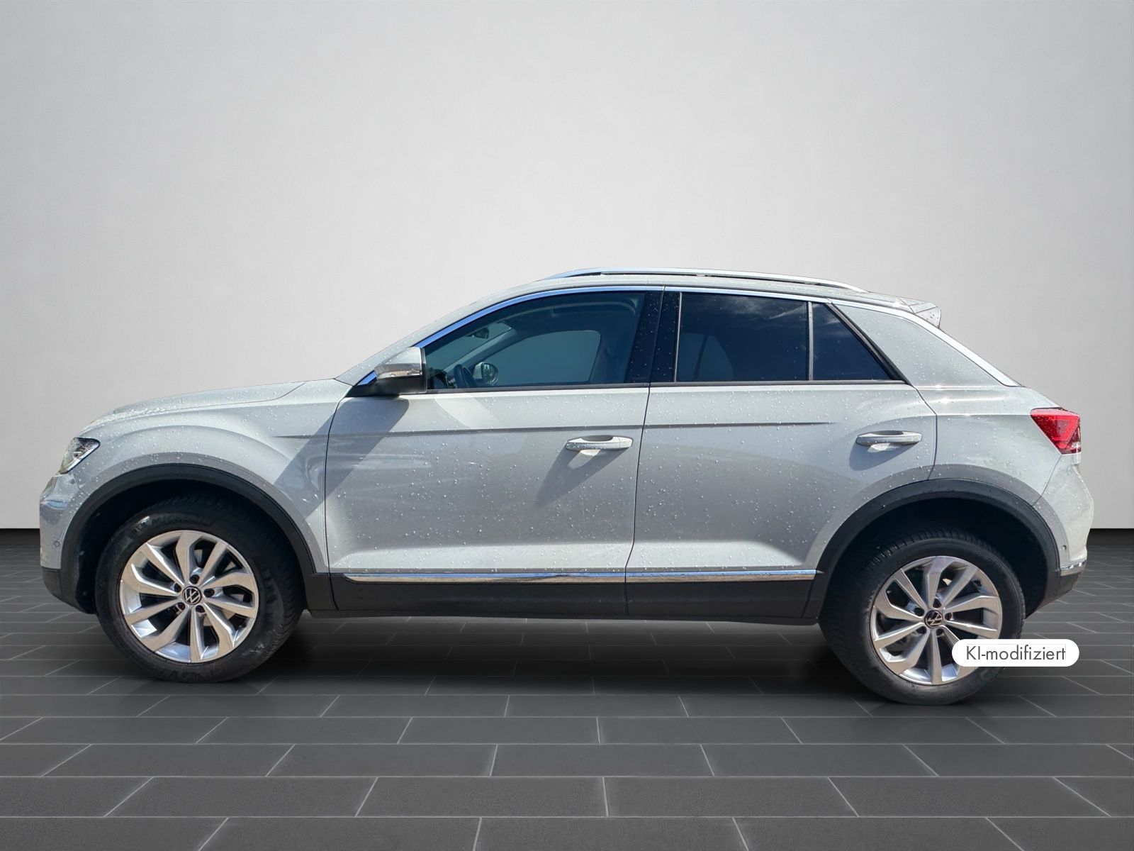 Volkswagen T-Roc 2022 г. Серый, пробег 42900 км