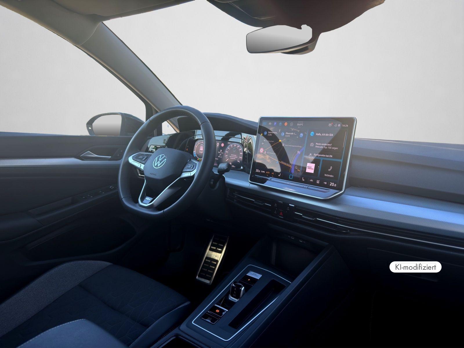 Volkswagen Golf 2025 г. Чёрный, пробег 38100 км