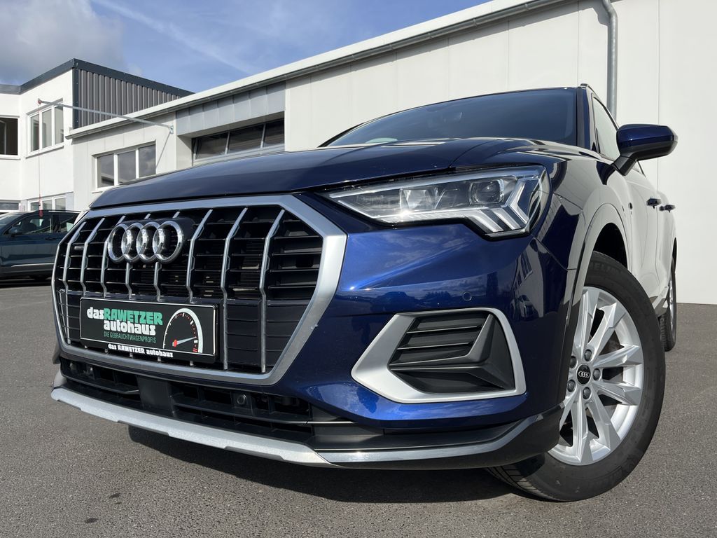 Audi Q3 2022 г. Синий, пробег 47125 км