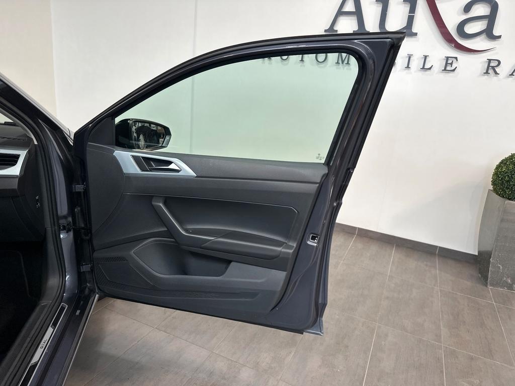 Volkswagen Polo 2025 г. Серый, пробег 38450 км