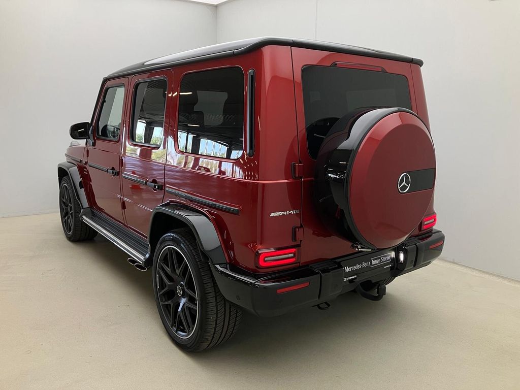 Mercedes-Benz G 63 AMG 2023 г. Красный, пробег 34190 км
