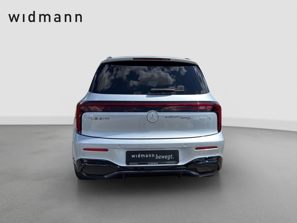 Mercedes-Benz GLB 200 2026 г. Серебристый, пробег 8000 км