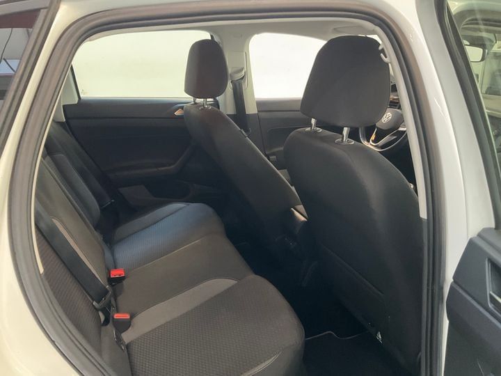 Volkswagen Polo 2023 г. Белый, пробег 29703 км