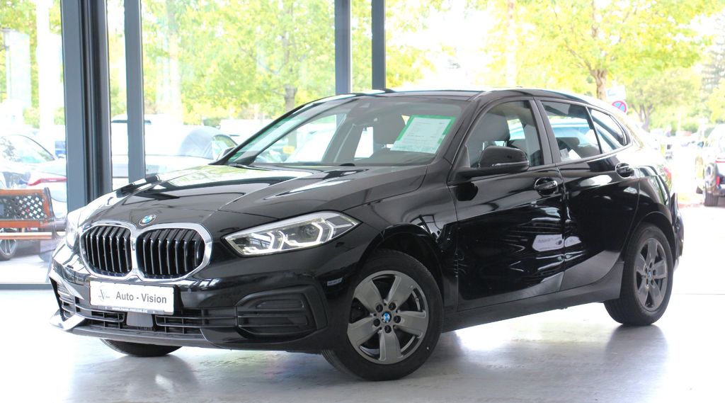 BMW 118 2023 г. Чёрный, пробег 47943 км