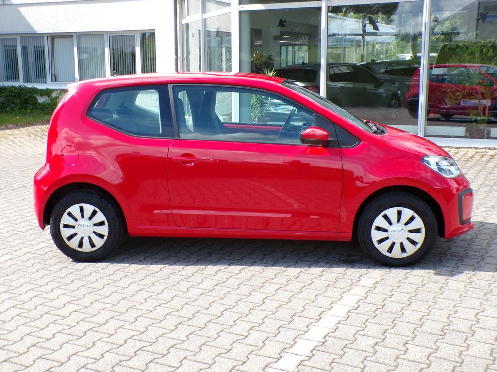 Volkswagen up! 2023 г. Красный, пробег 54208 км