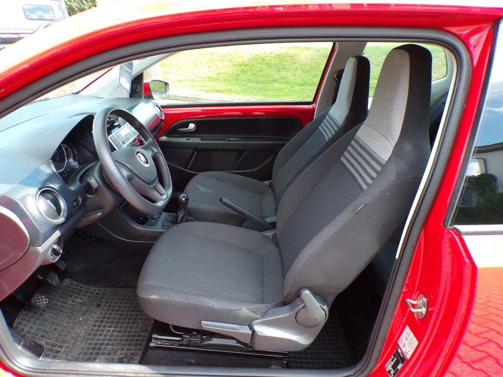Volkswagen up! 2023 г. Красный, пробег 54208 км