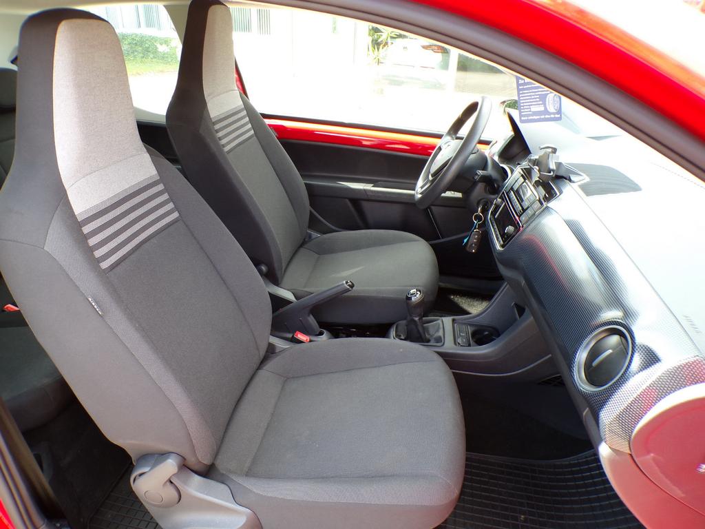 Volkswagen up! 2023 г. Красный, пробег 54208 км