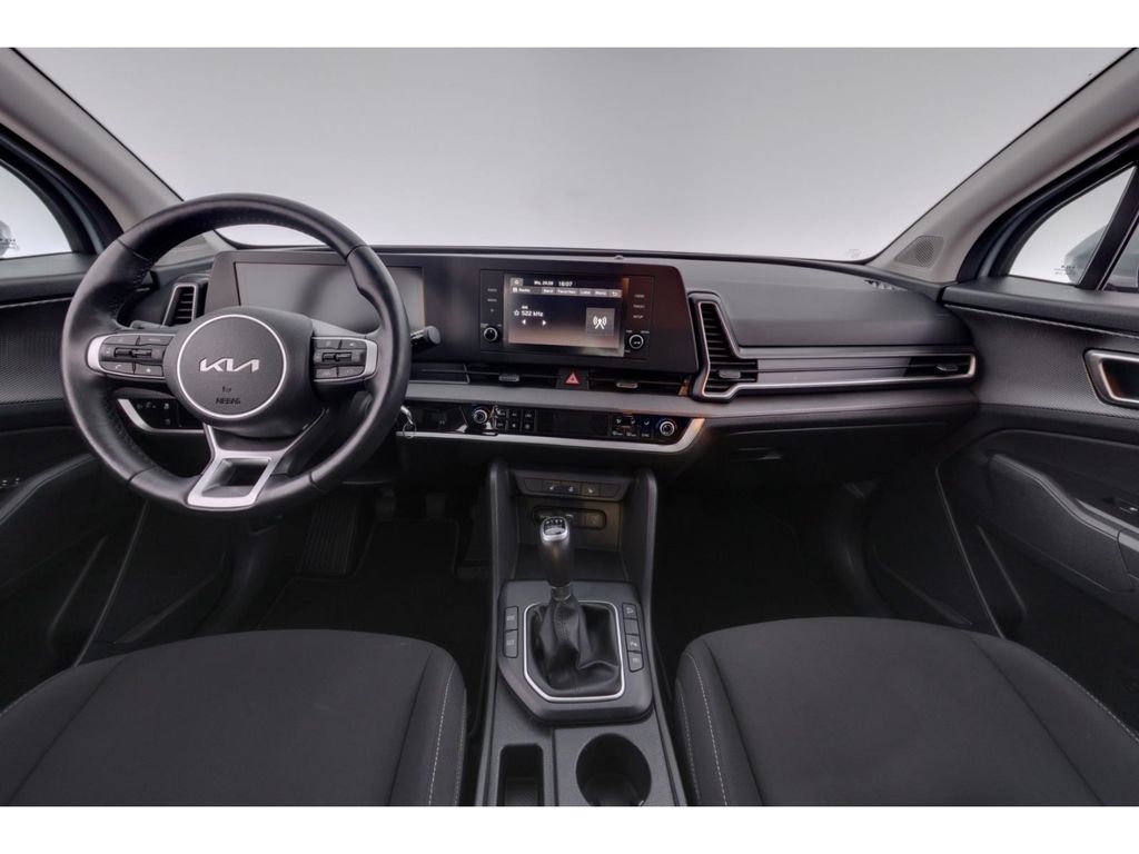 Kia Sportage 2023 г. Серый, пробег 26220 км
