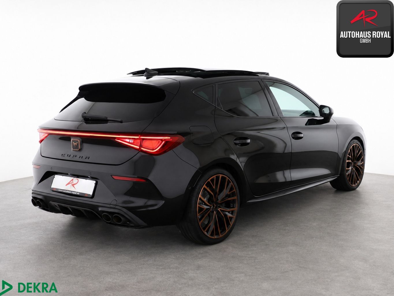 Cupra Leon 2022 г. Чёрный, пробег 53773 км