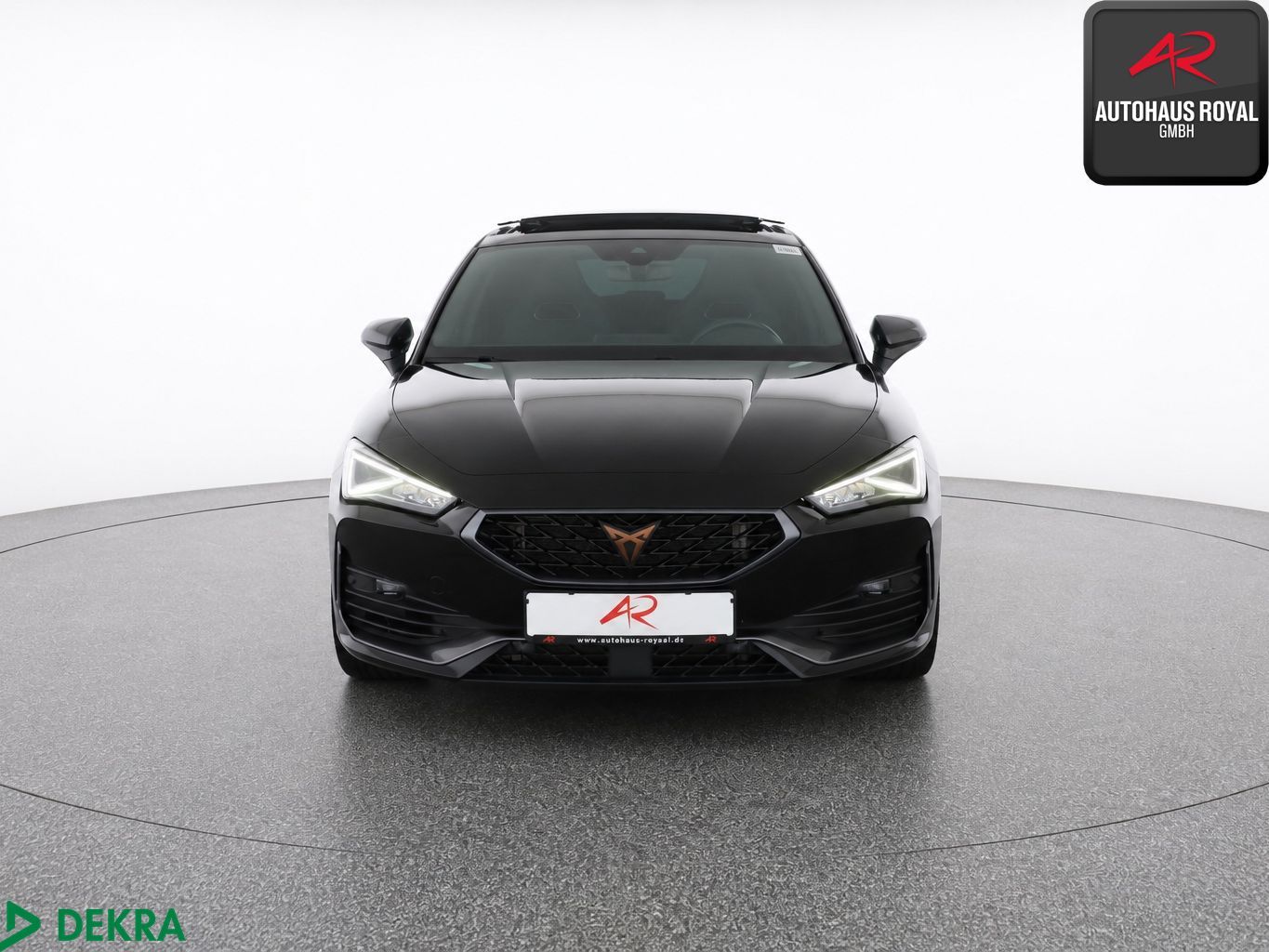 Cupra Leon 2022 г. Чёрный, пробег 53773 км