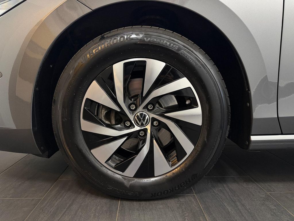 Volkswagen PASSAT VARIANT 2025 г. Серый, пробег 50977 км