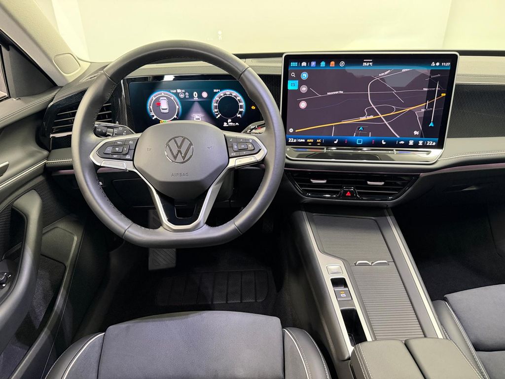 Volkswagen PASSAT VARIANT 2025 г. Серый, пробег 50977 км