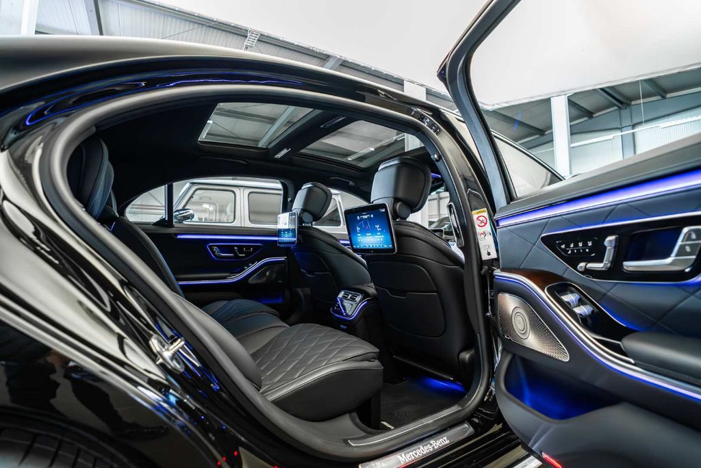 Mercedes-Benz S 450 2025 г. Чёрный, пробег 27907 км