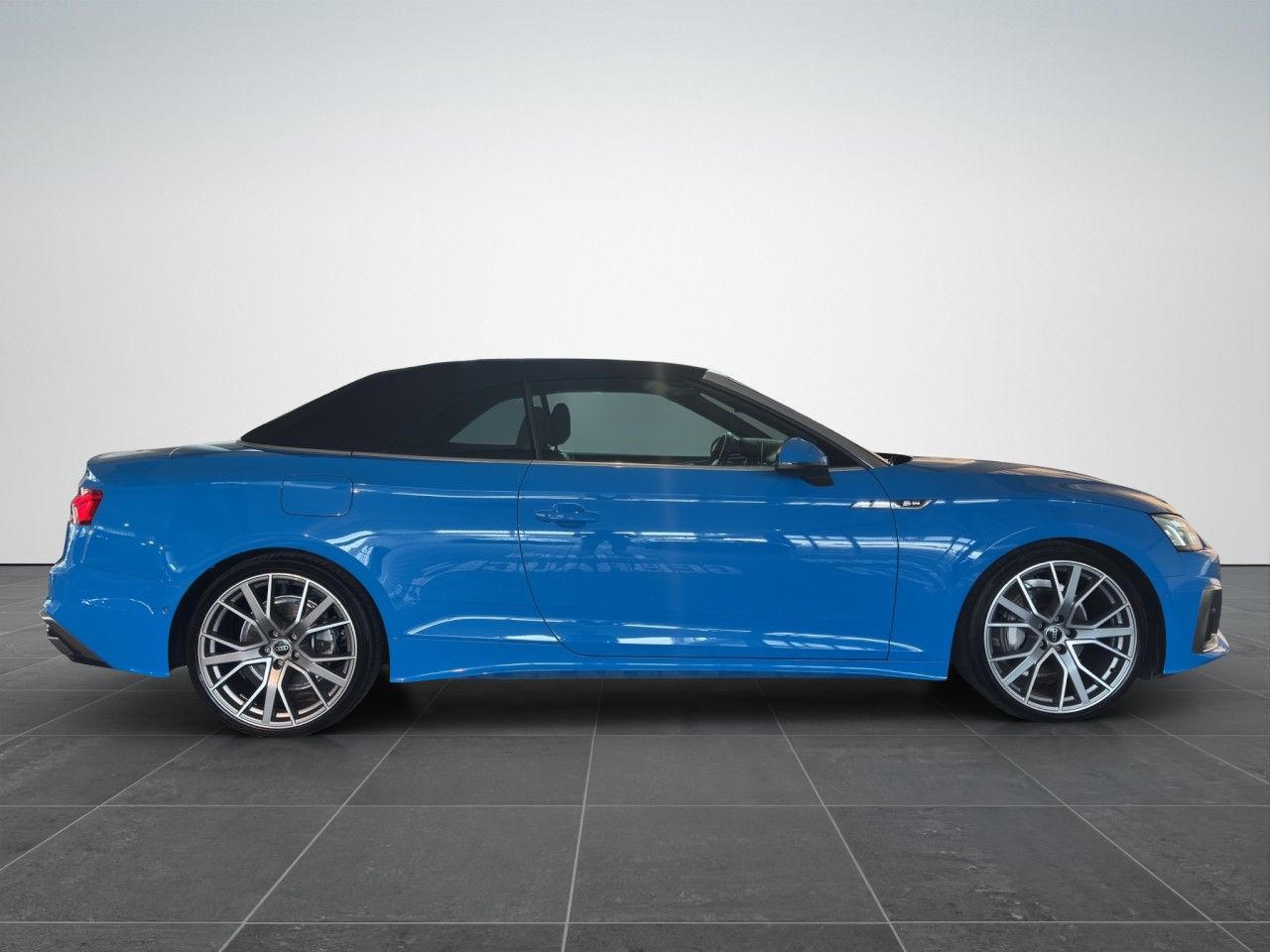 Audi A5 2022 г. Синий, пробег 38119 км