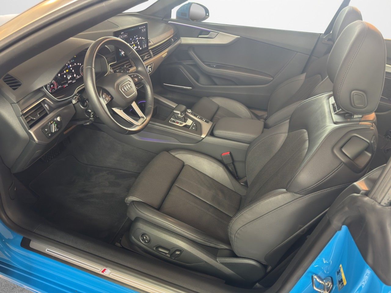 Audi A5 2022 г. Синий, пробег 38119 км