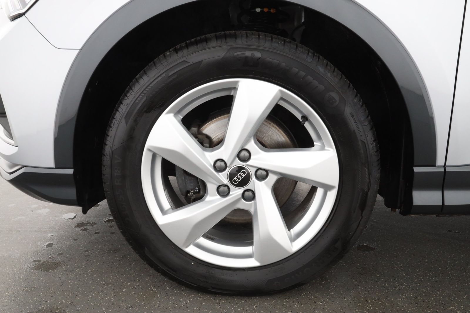 Audi Q3 2022 г. Серебристый, пробег 59498 км