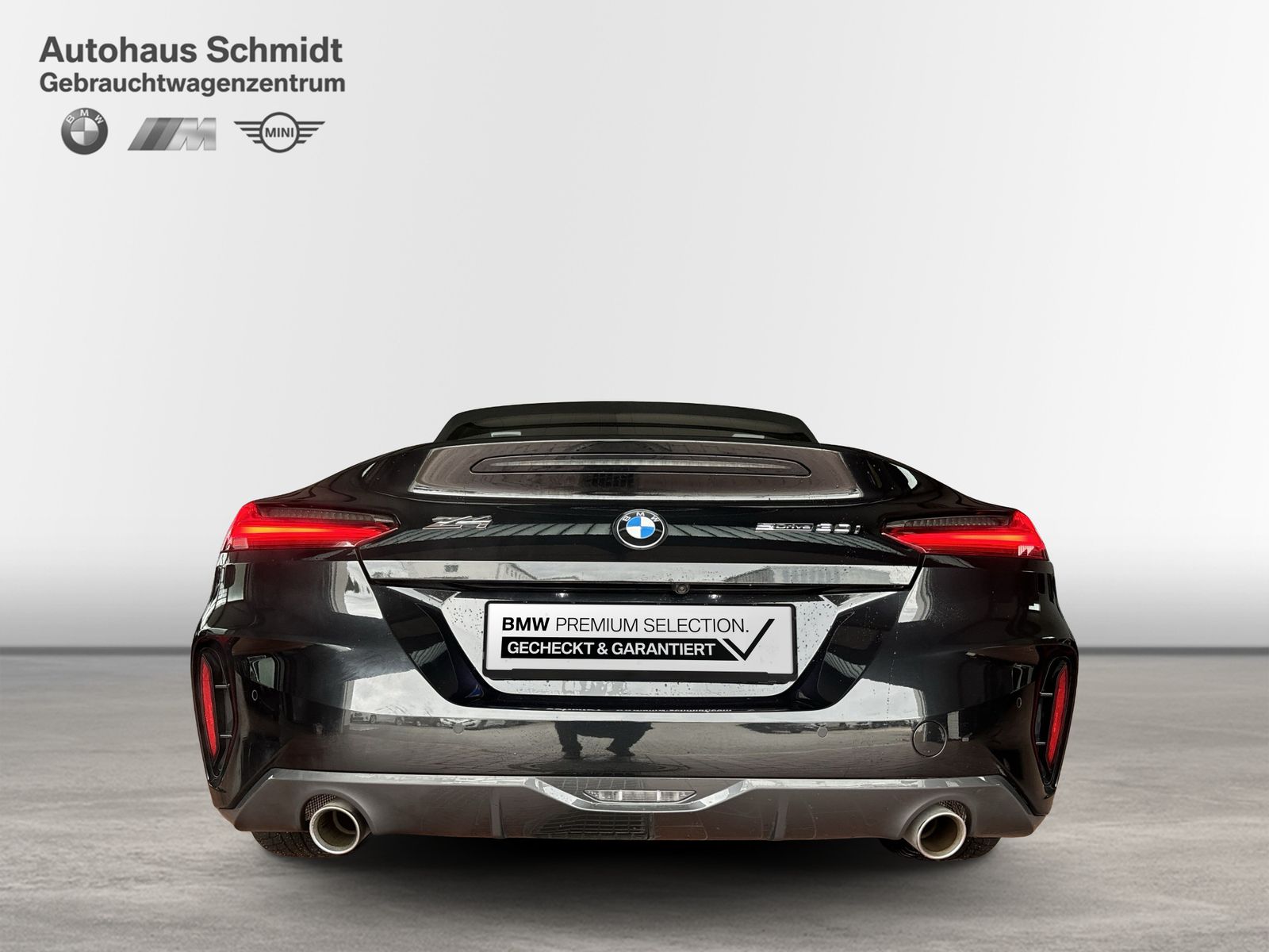 BMW Z4 2023 г. Чёрный, пробег 49702 км